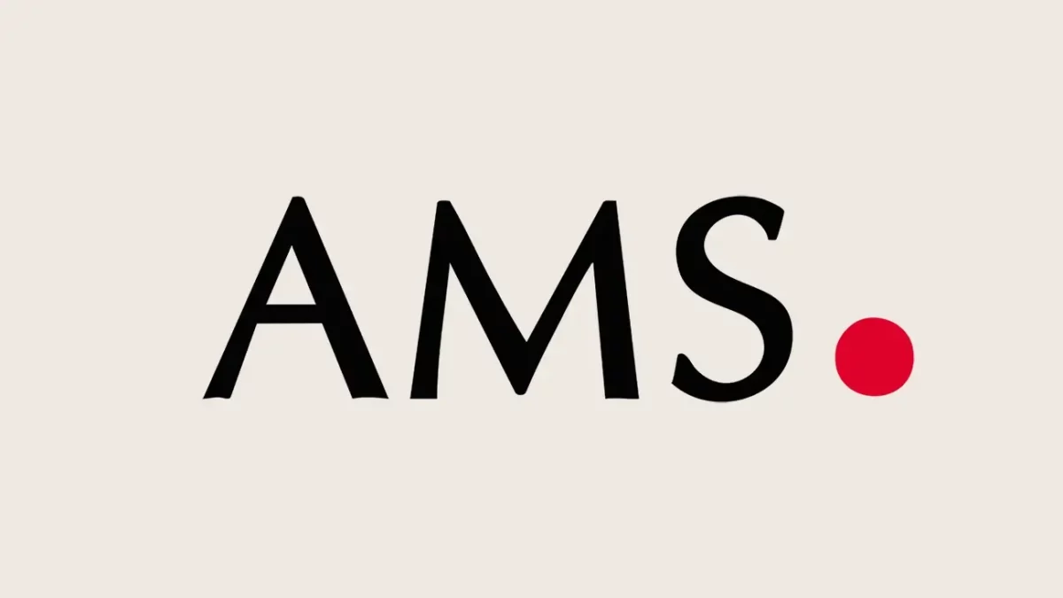 Logo der Marke AMS mit rotem Punkt