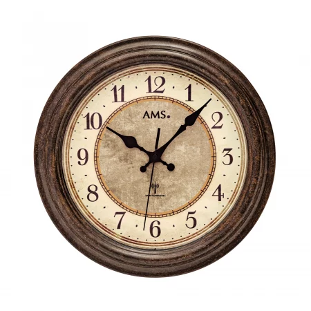 Vintage Wanduhr mit römischen Zahlen und Holzrahmen