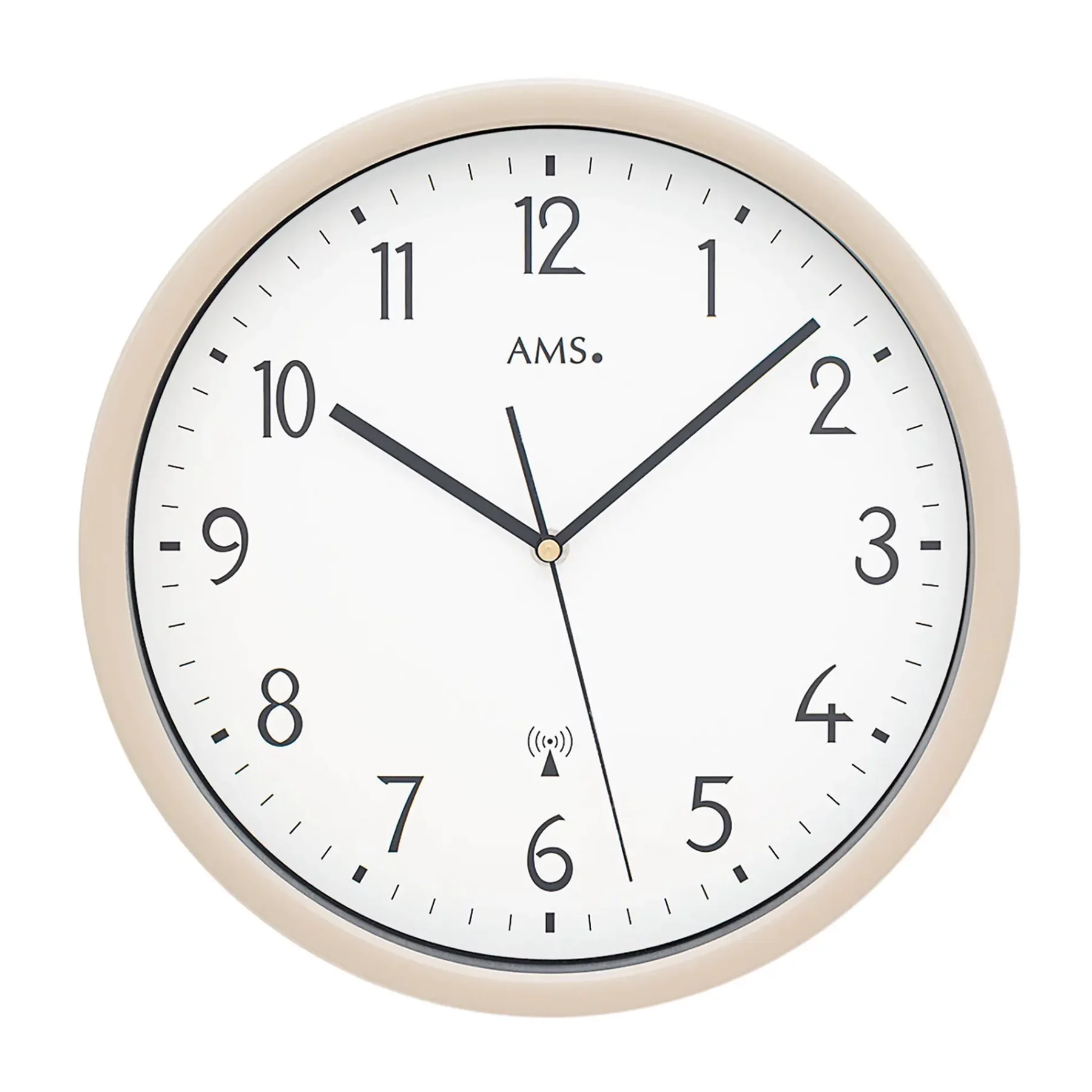 Runde analoge Wanduhr mit modernen schwarzen Zeigern