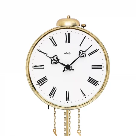 Analoge goldene Wanduhr mit römischen Ziffern