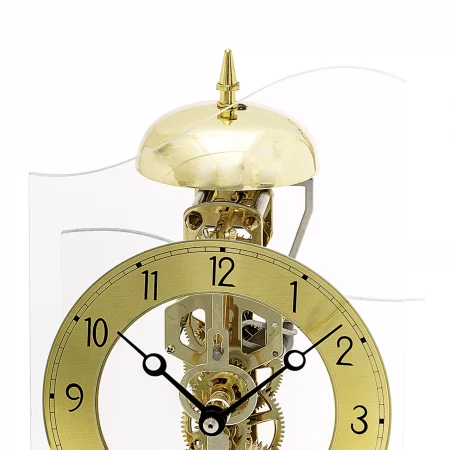 Goldene Skelettuhr mit sichtbaren Zahnrädern und Glocke