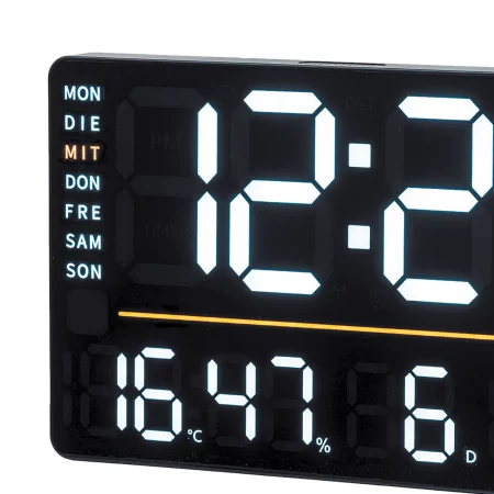 Digitale Uhr mit Wochentag und Temperaturanzeige